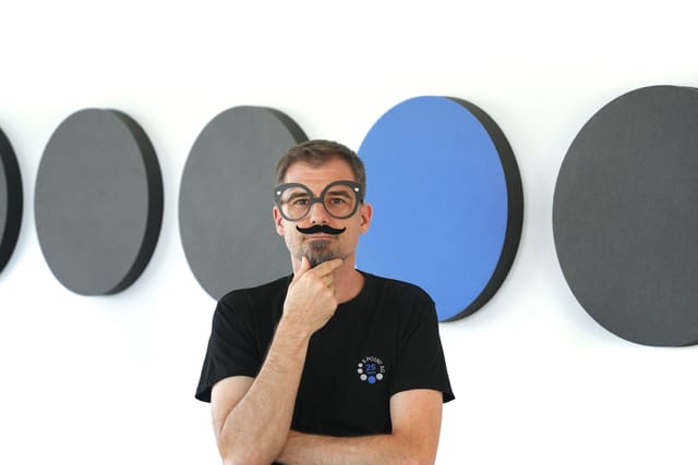 David Dicsöfi — Development